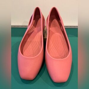 CROCS Women’s Croslite Foam Coral Pink Slip-On Ballet Flats Size 10